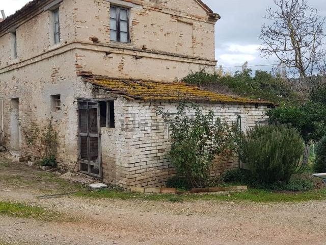 Casa in vendita a Marche, Macerata