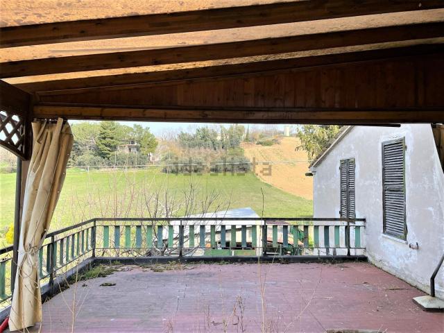 Casa in vendita a Trecastelli, Marche