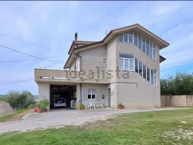 Casa in vendita a Marche, Fermo