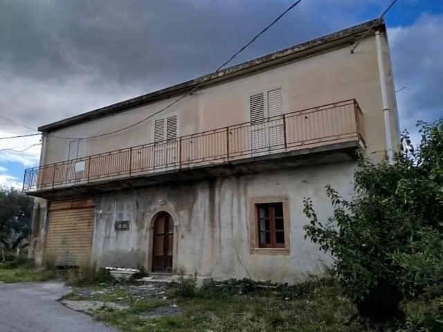 Casa in vendita a Sinagra, Sicilia