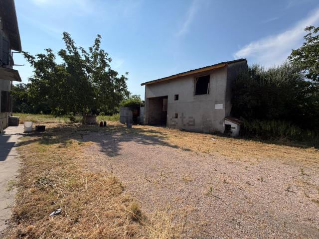 Casa in vendita a Lentigione, Brescello