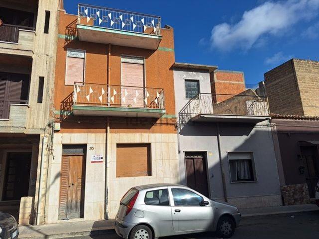 Casa in vendita a Vittoria, Sicilia