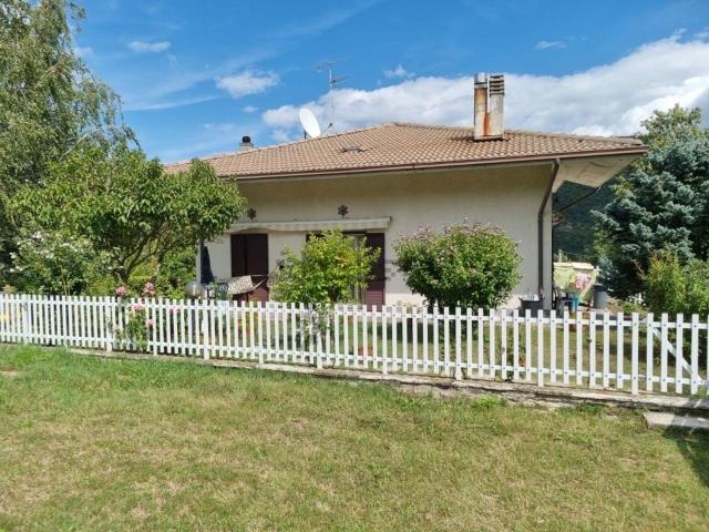 Casa in vendita a Appennino Reggiano, Re