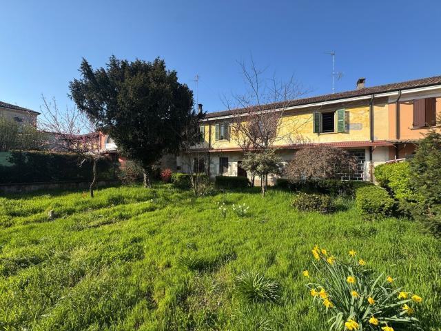 Casa in vendita a Casalbuttano ed Uniti, Casalbuttano