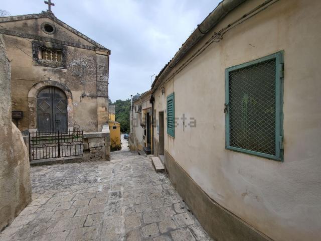 Casa in vendita a Ragusa Ibla, Ragusa