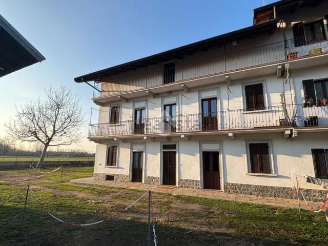 Casa in vendita a Piemonte, Novara