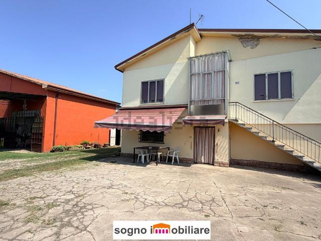 Casa in vendita a Castagnaro, Veneto