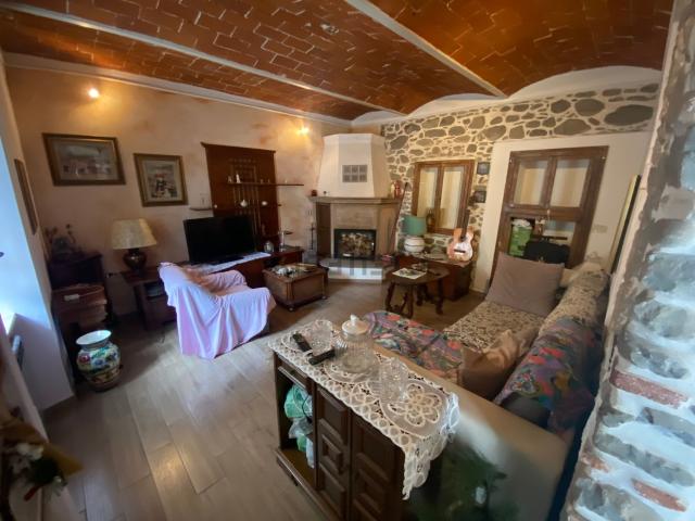Casa in vendita a Vernio, Toscana