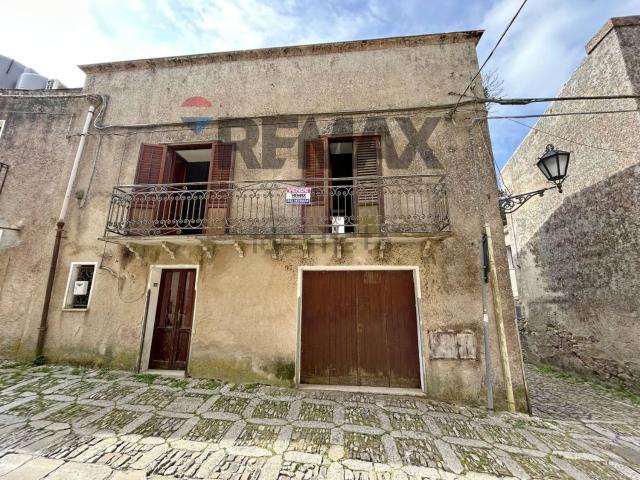 Casa in vendita a Erice, Sicilia