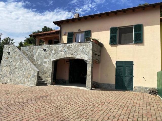 Casa in vendita a Serra Riccò, Prelo