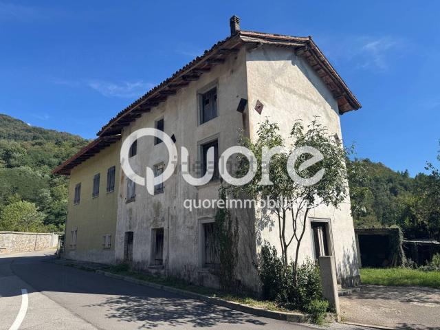 Casa in vendita a Racchiuso / Reclûs, Attimis / Atimis