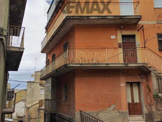 Casa in vendita a Casalotto, Piazza