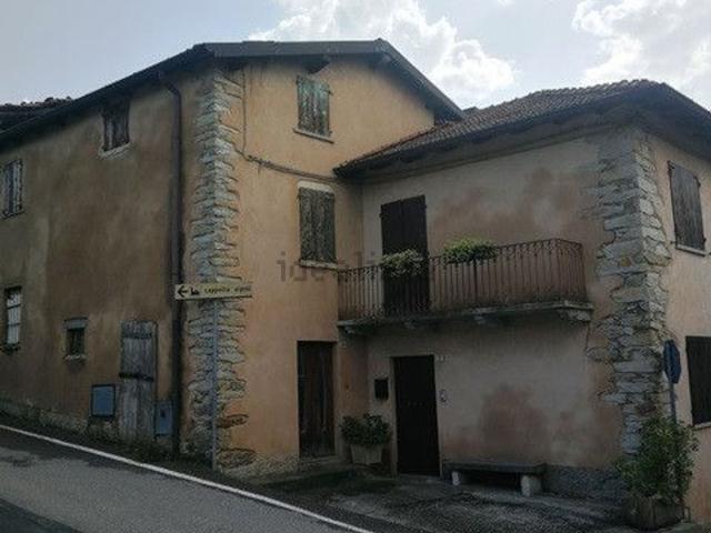 Casa in vendita a Casale, Caprino Bergamasco