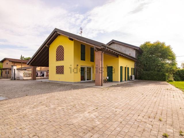 Casa in vendita a Piccolini, Vigevano