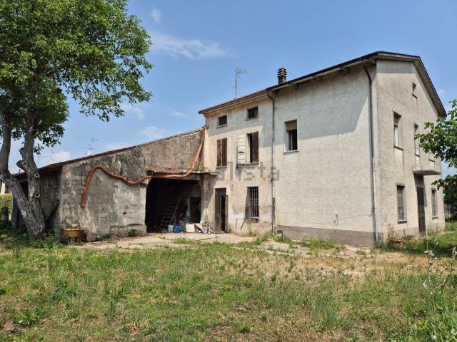 Casa in vendita a Goito, Lombardia