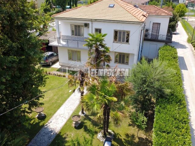 Casa in vendita a Unione Alto Ferrarese, Cento