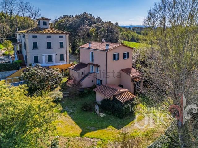 Casa in vendita a Crespina Lorenzana, Lorenzana