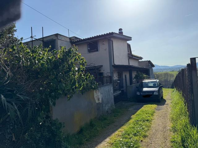 Casa in vendita a Roma Capitale, Lazio