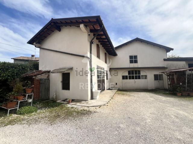 Casa in vendita a Pasian Di Prato, Friuli-Venezia Giulia