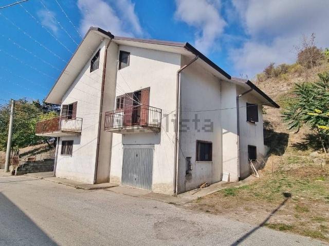 Casa in vendita a San Sossio Baronia, Campania