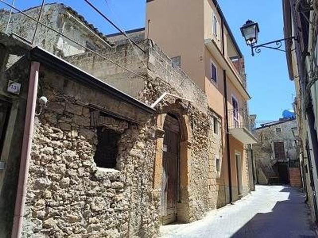 Casa in vendita a Mazzarino, Sicilia