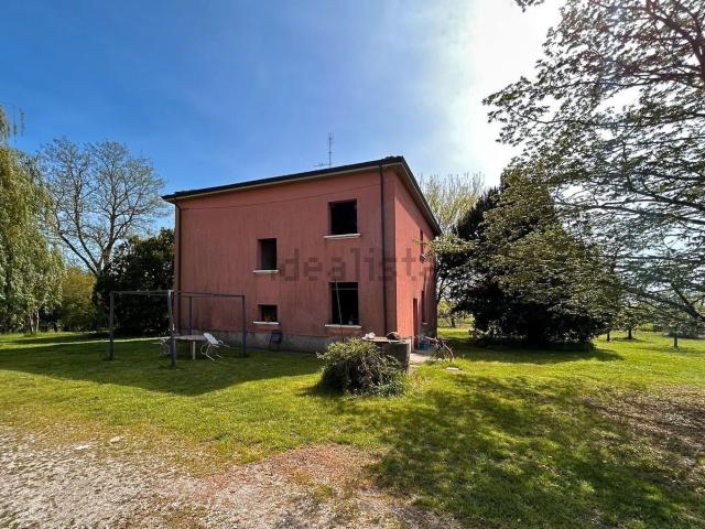 Casa in vendita a Molinella, Reggio Emilia