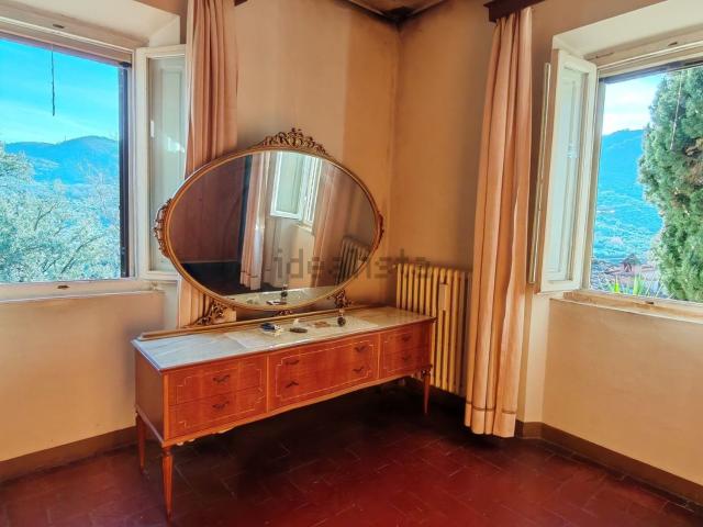 Casa in vendita a Quarrata, Toscana