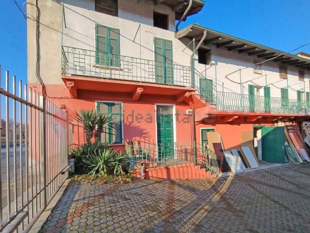 Casa in vendita a Mercurago, Arona