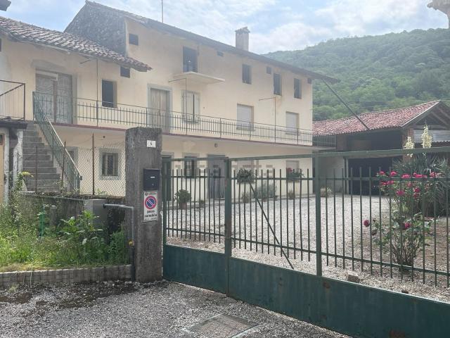 Casa in vendita a Torreano / Torean, Torreano / Torean / Tavorjana