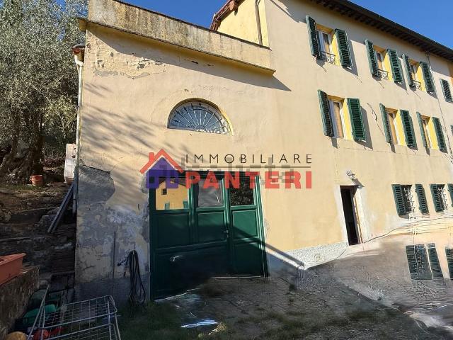 Casa in vendita a Collodi, Pescia