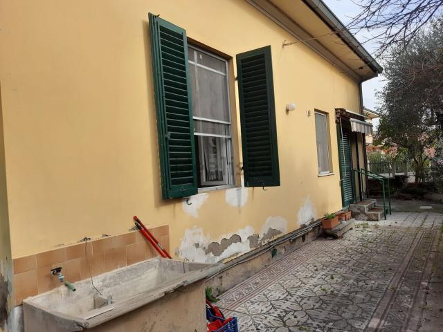 Casa in vendita a Massa e Cozzile, Toscana