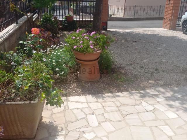 Casa in vendita a Borgo Rivo, Terni