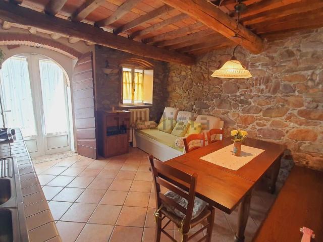 Casa in vendita a Colle di Compito, Capannori