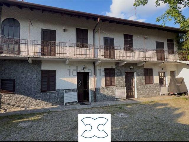 Casa in vendita a Samarate, Lombardia
