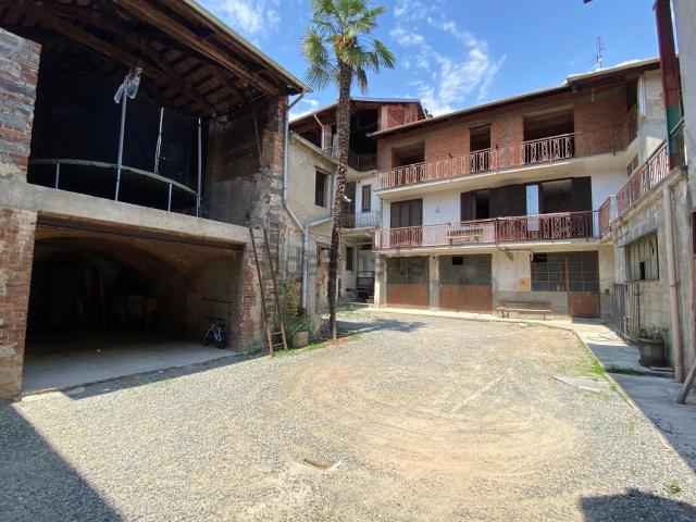 Casa in vendita a Arico, Piemonte