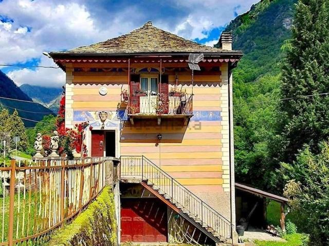 Casa in vendita a Bannio Anzino, Piemonte