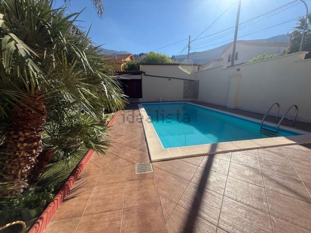 Casa in vendita a Bonagia, Valderice