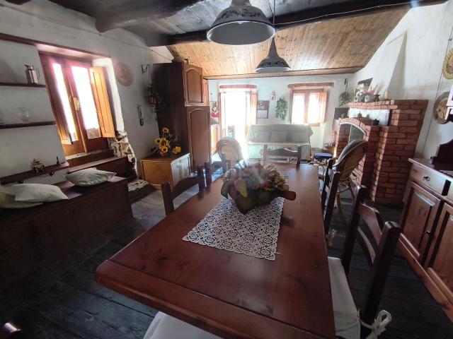 Casa in vendita a Tonara, Sardigna/Sardegna