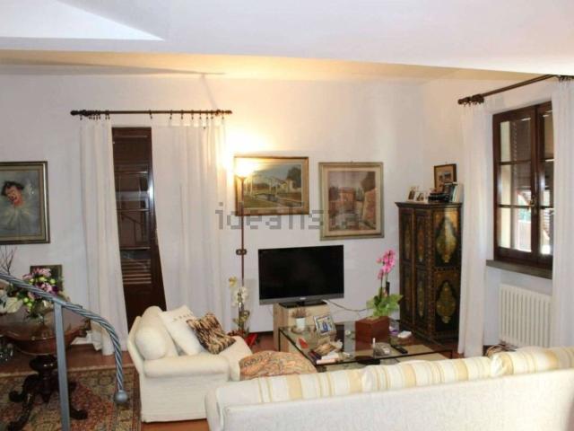 Casa in vendita a Perticata, Carrara