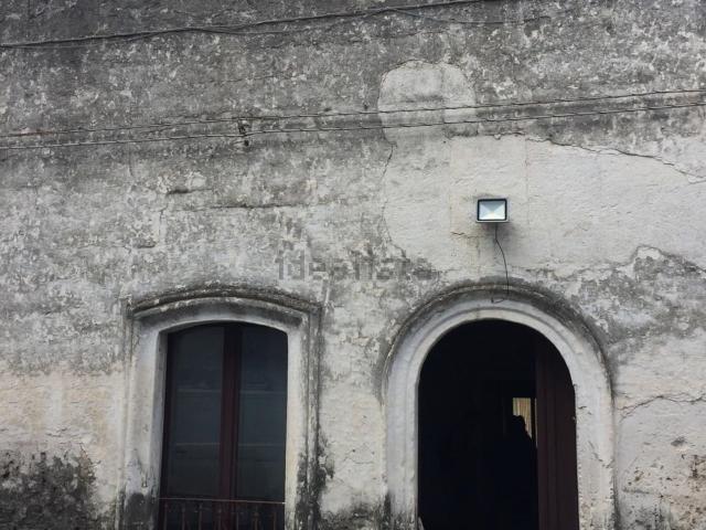 Casa in vendita a Sava, Taranto