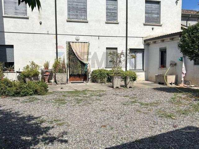 Casa in vendita a Acquanegra sul Chiese, Mantova