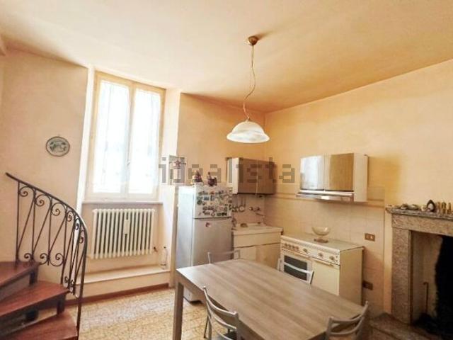 Casa in vendita a Cappuccini, Marche