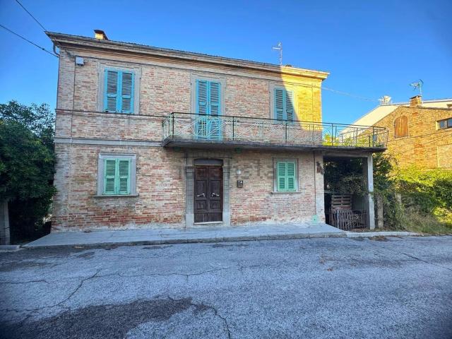 Casa in vendita a Marche, Fermo