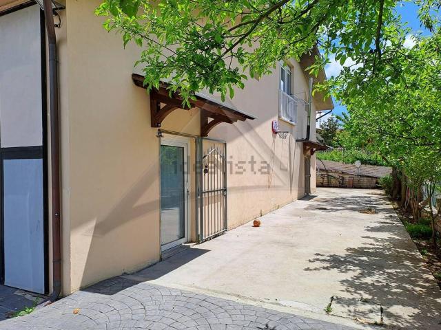Casa in vendita a Sant'eusanio Forconese, Abruzzo