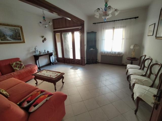 Casa in vendita a Spresiano, Veneto
