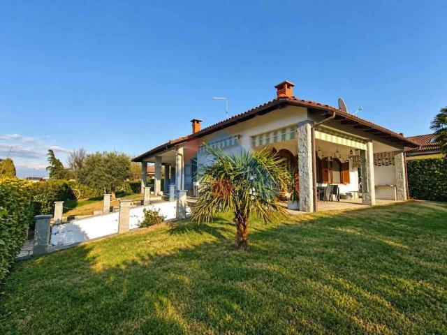 Casa in vendita a Valfenera, Asti