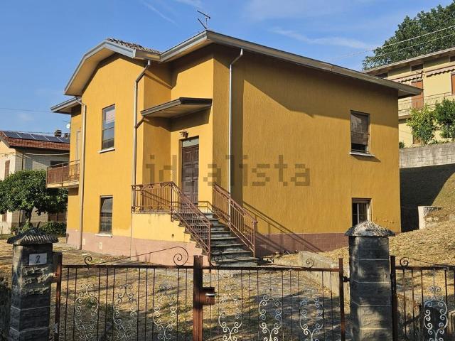 Casa in vendita a Varsi, Reggio Emilia