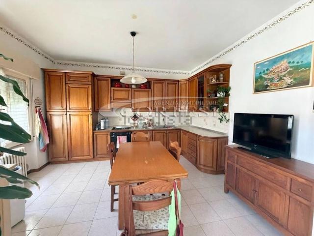 Casa in vendita a Sansepolcro, Arezzo