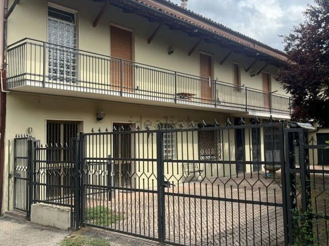 Casa in vendita a Neive, Cuneo