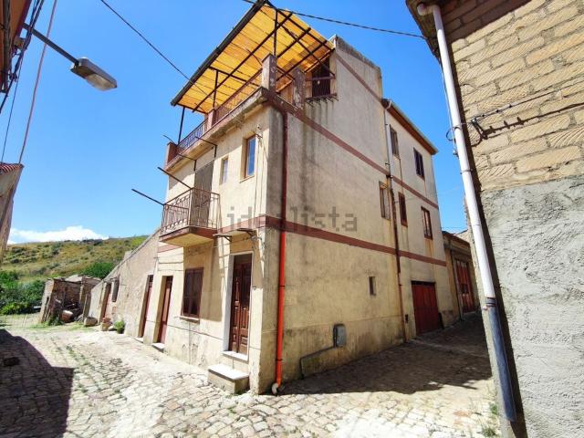 Casa in vendita a Bompietro, Sicilia